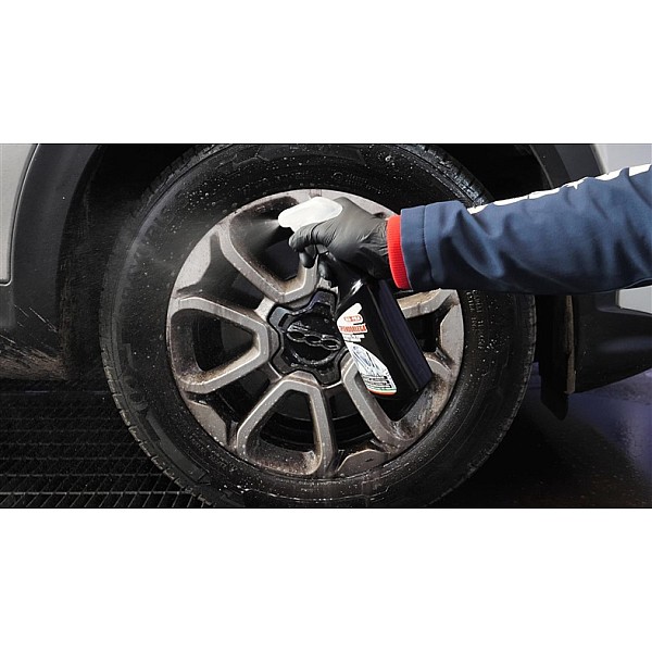 CAR WHEEL CLEANER