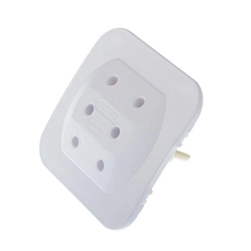 Trišakis KOPP. 10A. 250V. baltos spalvoa