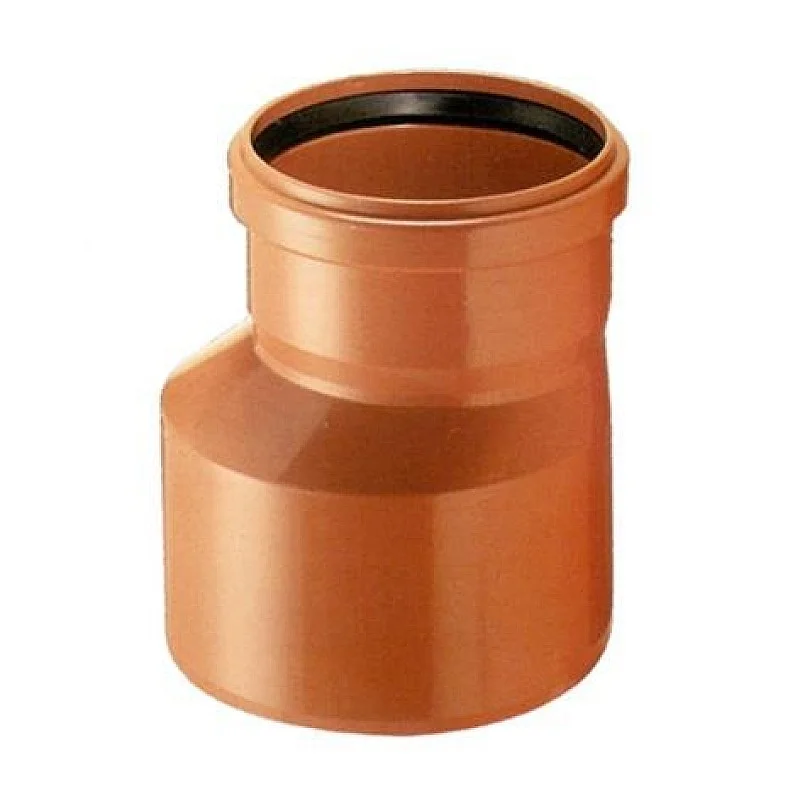 Lauko kanalizacijos pereiga Magnaplast.  Ø 160 / 200 mm