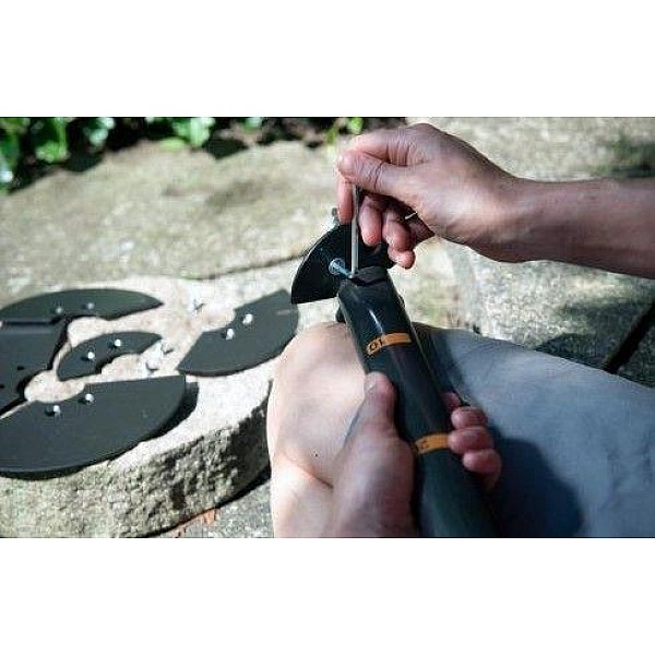 Žemės grąžtas Fiskars QuikDrillTM L 134730. Ø20 cm