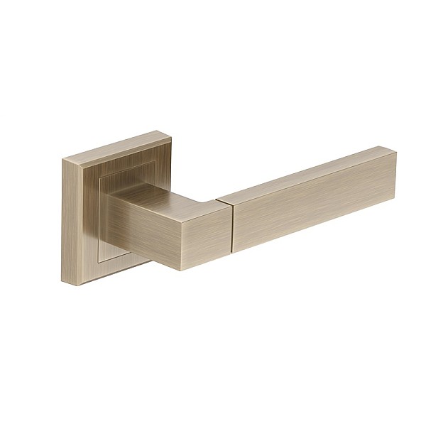 DOOR HANDLE BETA SQUARE