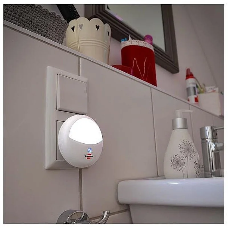 Brennenstuhl LED Nightlight OL 02R w/ Twilight Sensor White