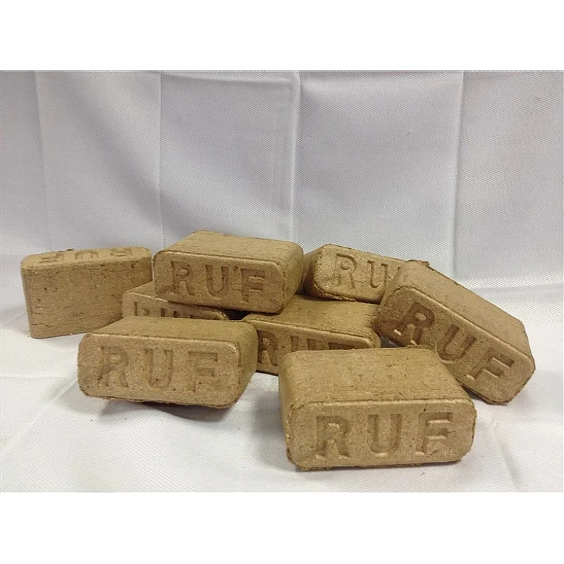 Mišrios medienos pjuvenų briketai. 9.8/10 kg Mišrios medienos pjuvenų briketai. 9.8/10 kg