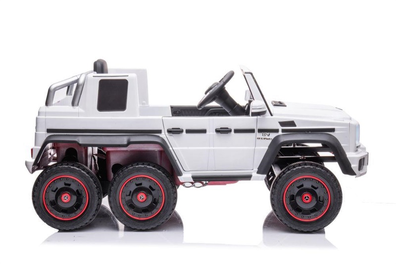 TOY ELECTRIC CAR MERCEDES G63 AMG WHITE