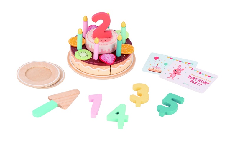 WOODEN GAME BIRTHDAY CELEBRATION CAKE